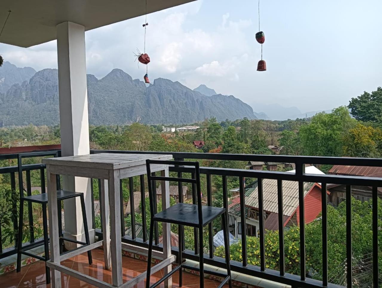 Bountang Riverside Hotel Vang Vieng Extérieur photo