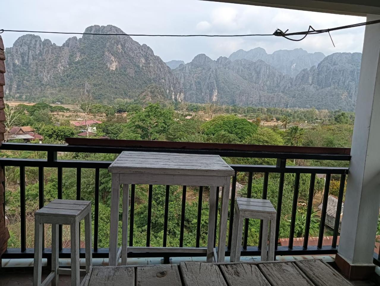 Bountang Riverside Hotel Vang Vieng Extérieur photo