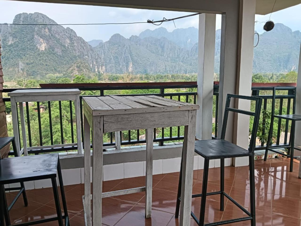 Bountang Riverside Hotel Vang Vieng Extérieur photo