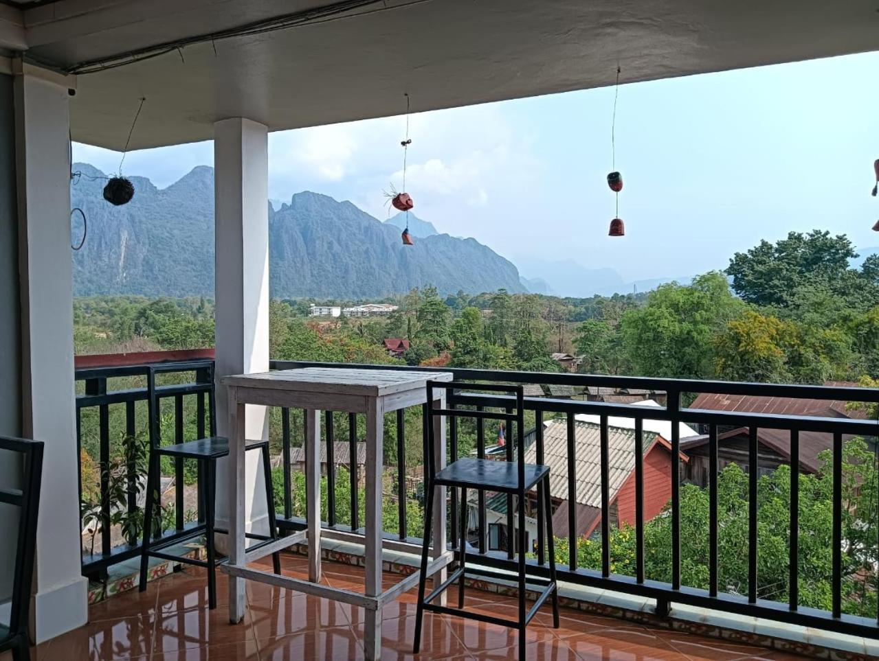 Bountang Riverside Hotel Vang Vieng Extérieur photo