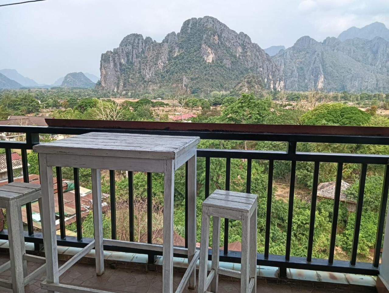 Bountang Riverside Hotel Vang Vieng Extérieur photo